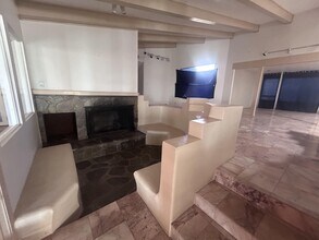 563 Black Bear Rd NE in Albuquerque, NM - Building Photo - Building Photo