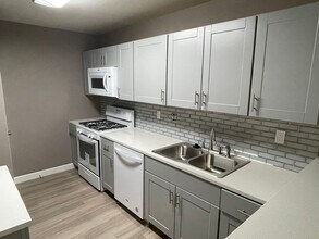 12327 Limerick Ave in Austin, TX - Building Photo - Building Photo