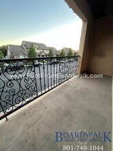 5516 W Pkwy W in Highland, UT - Building Photo - Building Photo