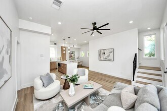 2312 Barbee St in Houston, TX - Building Photo - Building Photo
