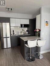 50-950 Disera Dr in Vaughan, ON - Building Photo - Building Photo