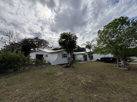 1160 E 12th St in Stuart, FL - Building Photo