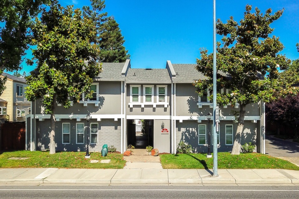 Four Twenty Union Apartments in Campbell, CA - Foto de edificio