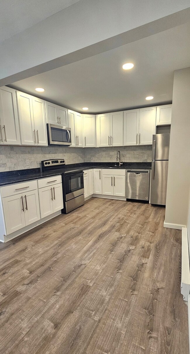 54 Fountain St, Unit 303