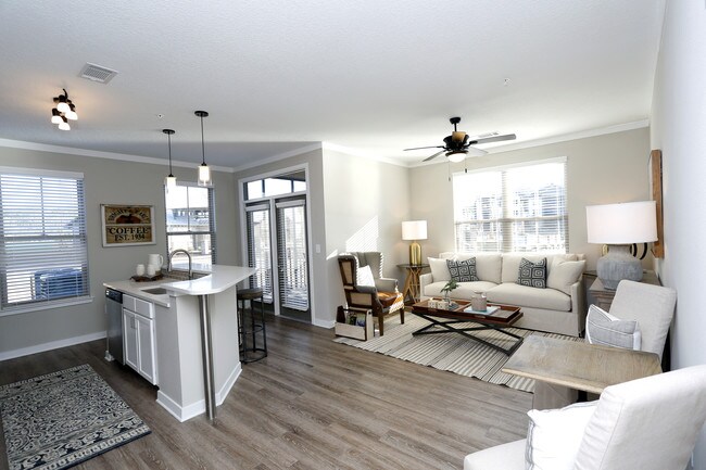 One Hampton Lake in Bluffton, SC - Building Photo - Interior Photo