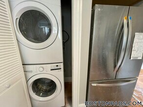 33 Hancock St, Unit 1 in Somerville, MA - Building Photo - Building Photo