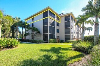 4540 NE Sandpebble Trce in Stuart, FL - Building Photo - Building Photo