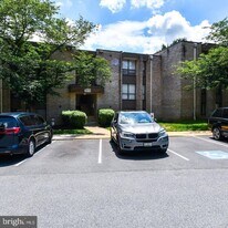 3319 Huntley Sq Dr in Temple Hills, MD - Building Photo