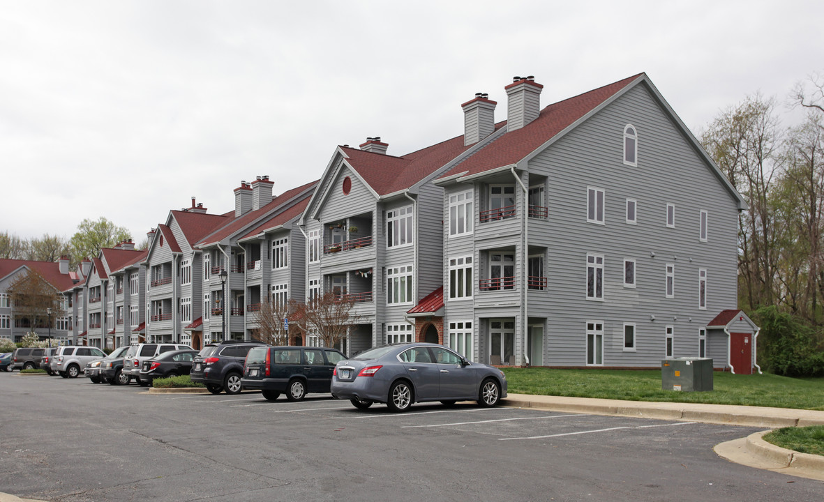 Lake Heron in Annapolis, MD - Building Photo