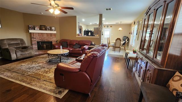 6613 Longleaf Ln in Denton, TX - Building Photo - Building Photo