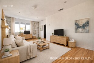 706 N Curson Ave, Unit 3 in Los Angeles, CA - Building Photo