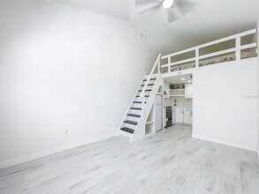 1600 Pasadena Dr in Dunedin, FL - Building Photo - Building Photo