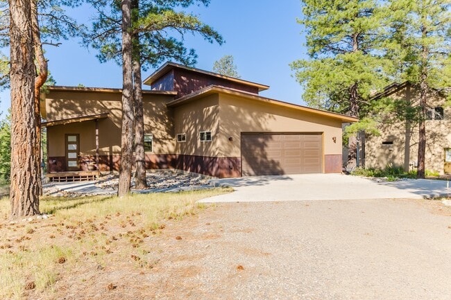 property at 642 Twincreek Cir