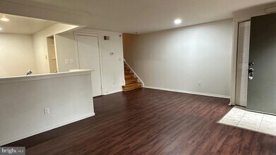 8658 Welbeck Way in Gaithersburg, MD - Building Photo - Building Photo