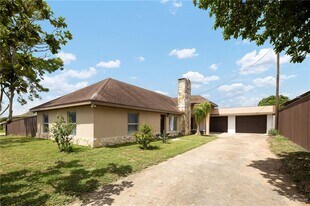 21 Frost Proof Dr in Weslaco, TX - Building Photo