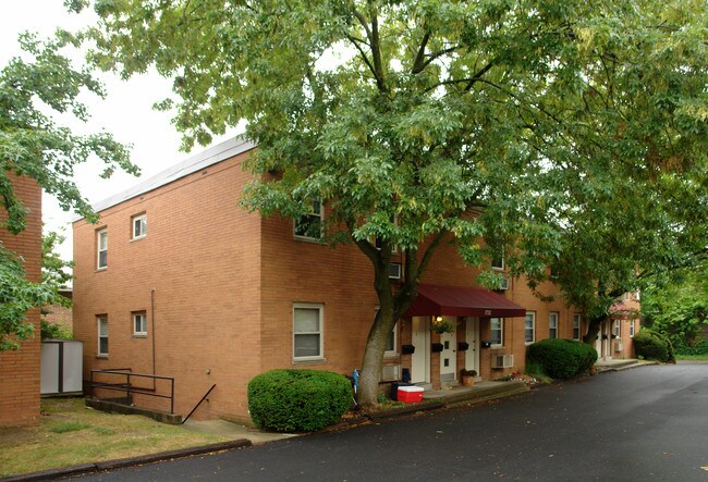 1748-1752 North Star Ave in Columbus, OH - Building Photo - Building Photo