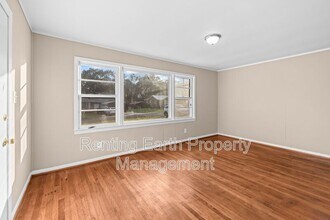 2421 Circle Dr in Hueytown, AL - Building Photo - Building Photo