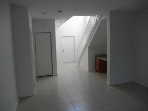221 Talia Cir in Palm Springs, FL - Building Photo - Building Photo