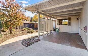 1224 Siskiyou Blvd in Medford, OR - Building Photo - Building Photo