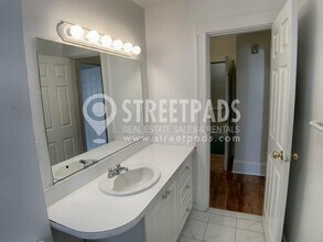 19 Fairbanks St in Brookline, MA - Building Photo - Building Photo