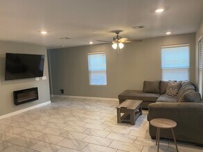 334 Silva Pl in Henderson, NV - Building Photo - Building Photo