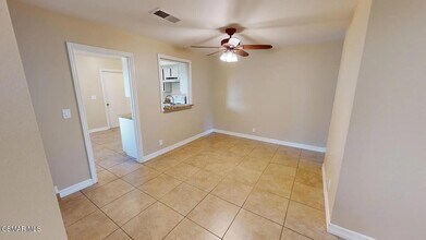 2585 Northshore Ln in Westlake Village, CA - Building Photo - Building Photo