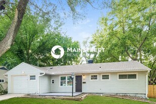 7810 E 112th St in Kansas City, MO - Building Photo