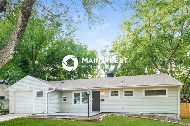 property at 7810 E 112th St