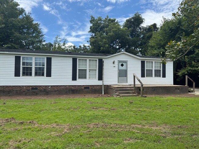 property at 717 Jonestown Rd