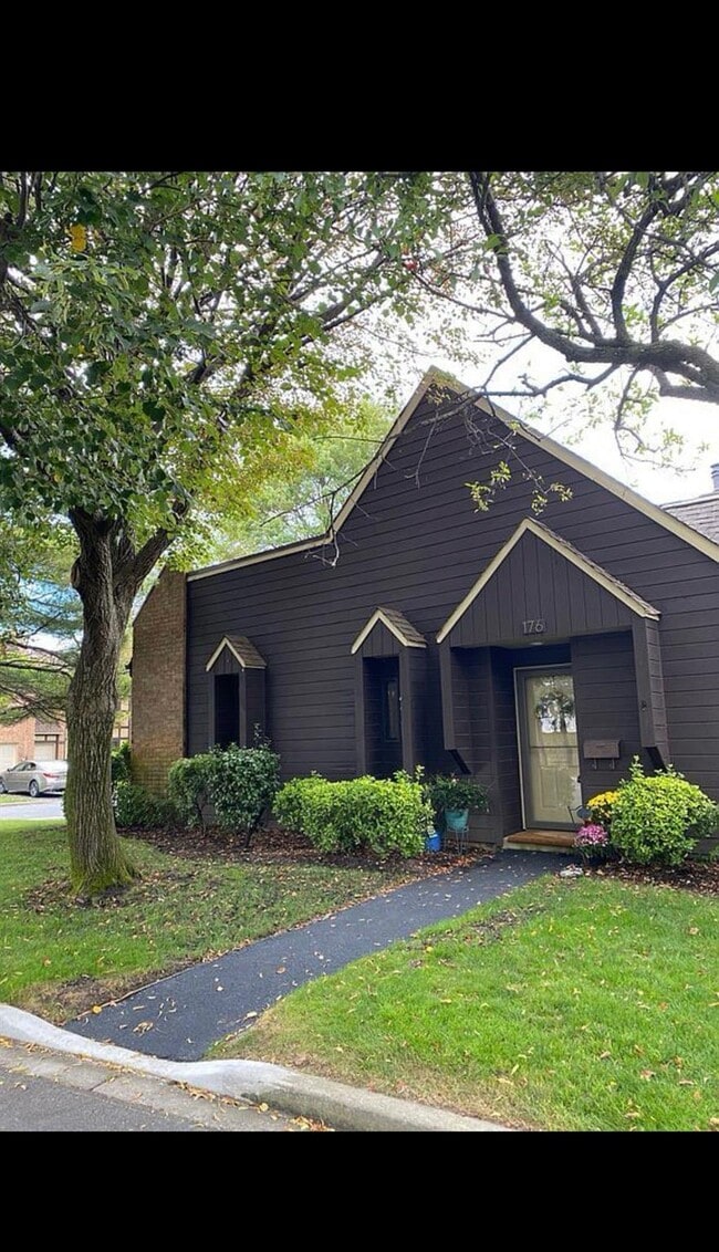 property at 176 Southgate Crescent