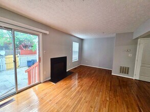 9846 Royal Commerce Pl in Upper Marlboro, MD - Building Photo - Building Photo