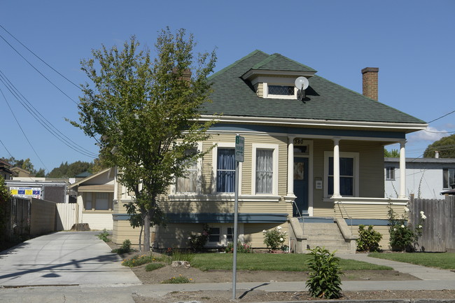 1374-1380 B St in Hayward, CA - Building Photo - Building Photo