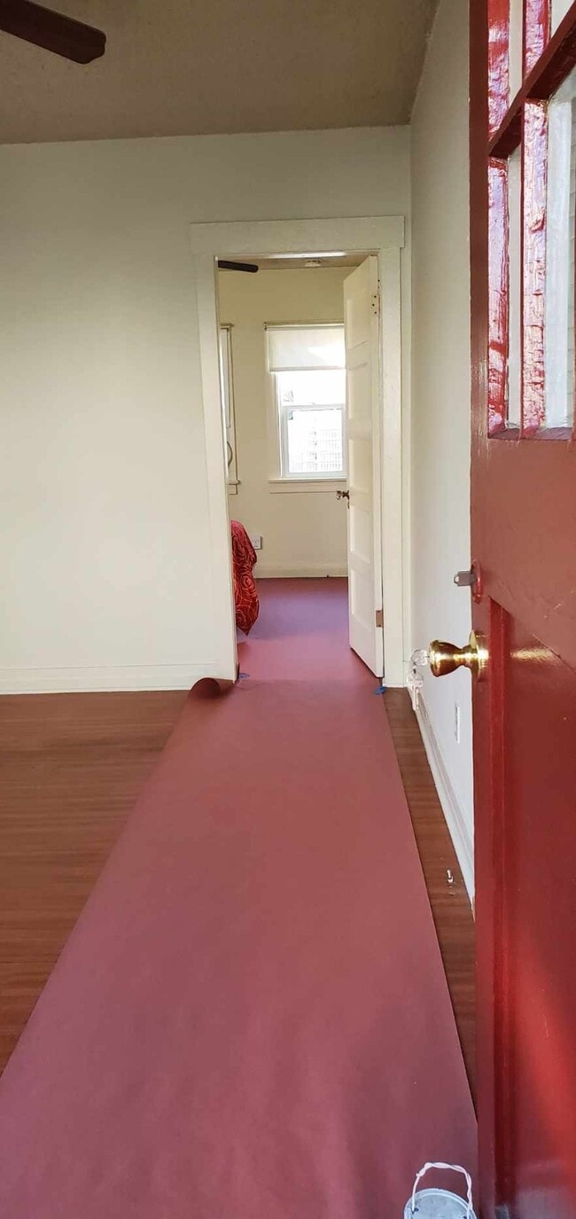1701 1/2 S Burnside Ave, Unit 1701 1/2 in Los Angeles, CA - Building Photo - Building Photo