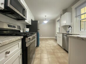 1600 Massachusetts Ave, Unit 6 in Cambridge, MA - Foto de edificio - Building Photo