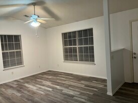 36 Holly Dr in Bentonville, AR - Building Photo