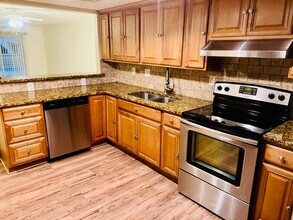 509 SE 5th Ave in Cape Coral, FL - Building Photo - Building Photo