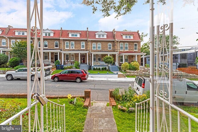 4712 Piney Branch Rd NW in Washington, DC - Building Photo - Building Photo