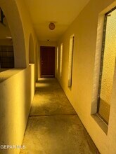 320 Thunderbird Dr in El Paso, TX - Building Photo - Building Photo