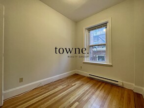 85 Cedar St, Unit 2 in Boston, MA - Building Photo - Building Photo