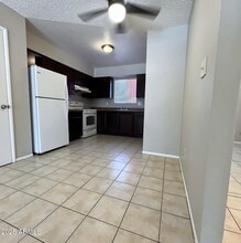 312 E Vine Cir in Mesa, AZ - Building Photo - Building Photo