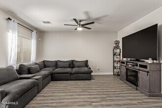 11204 W Mobile Ln in Tolleson, AZ - Building Photo - Building Photo