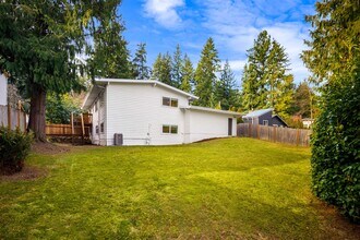 7638 139th Pl NE in Redmond, WA - Building Photo - Building Photo