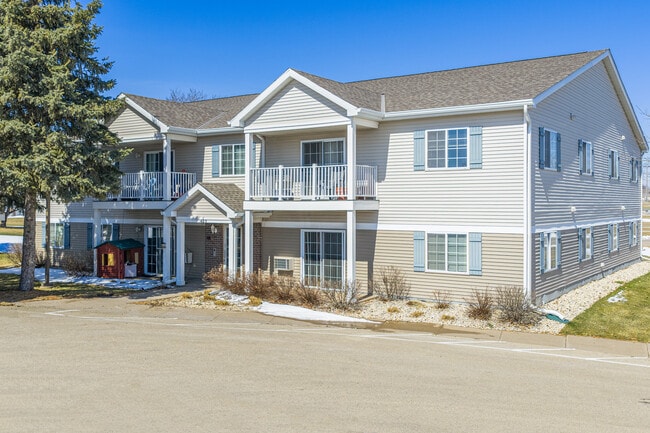 Willowbrook Glen in Cuba City, WI - Building Photo - Primary Photo