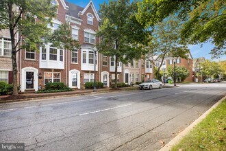 268 Cameron Station Blvd in Alexandria, VA - Building Photo - Building Photo