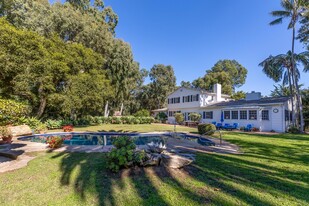 4241 Mariposa Dr