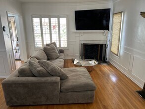 12510 Kling St in Studio City, CA - Foto de edificio - Building Photo