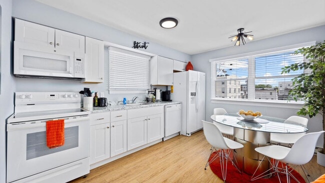 714 West Ave in Ocean City, NJ - Building Photo - Building Photo