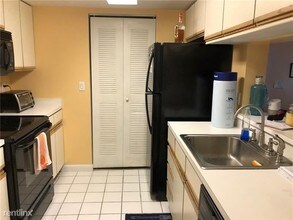 9899 Westview Dr in Coral Springs, FL - Building Photo - Building Photo