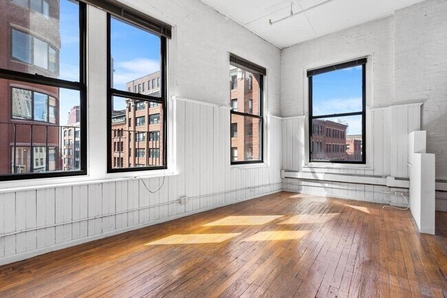 96 South St, Unit 4A## in Boston, MA - Building Photo - Building Photo