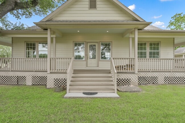 property at 10618 Hufsmith Rd